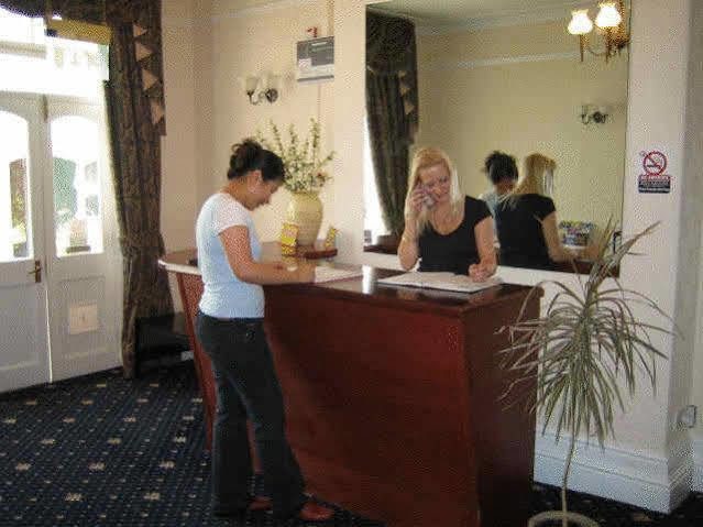 Baytree Lodge Bangor  Bagian luar foto